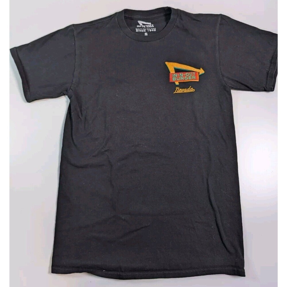 In-N-Out Burger Men T-Shirt Small Black Retro Classic Vintage Cars Sunset Tee